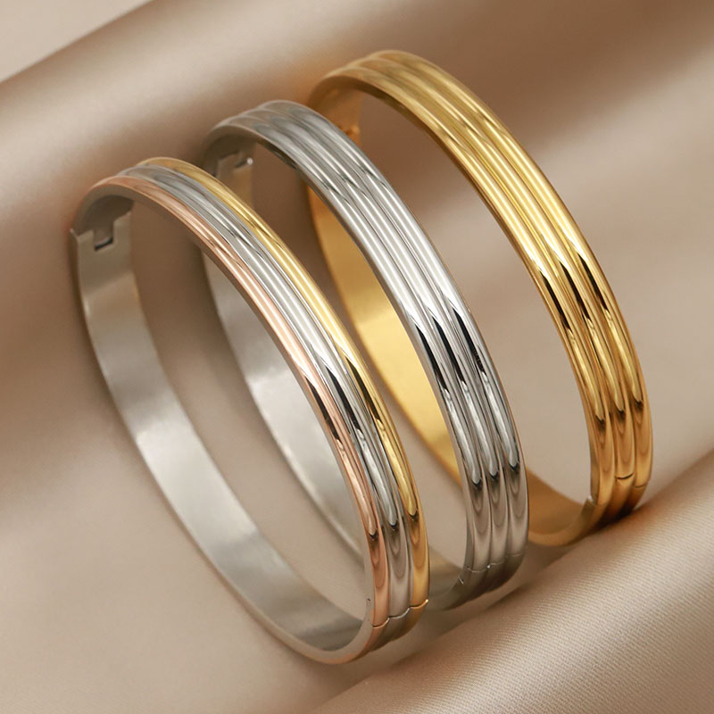 Stainless Steel 18K PVD Plated - огляд і ціна Men'S Accessories Jewelry Brands