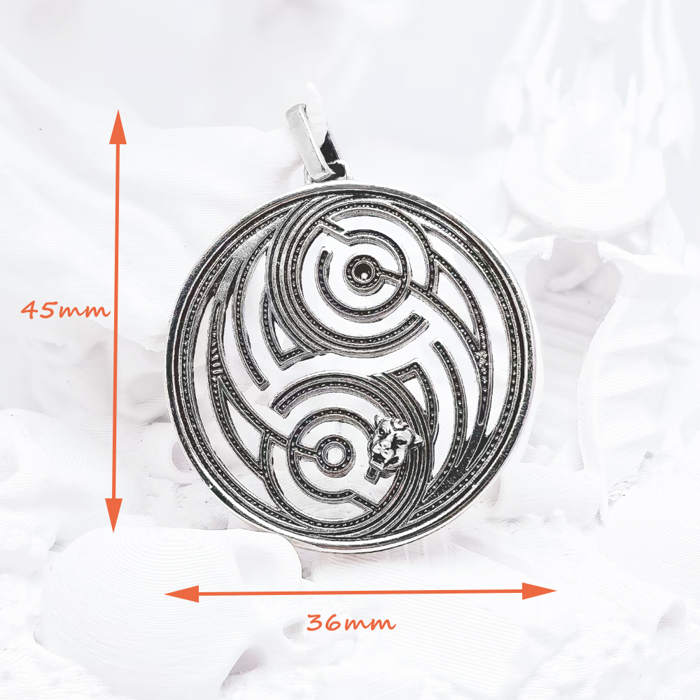 Panther Maze Round Pendant Bra - огляд і ціна Men'S Accessories Jewelry Brands
