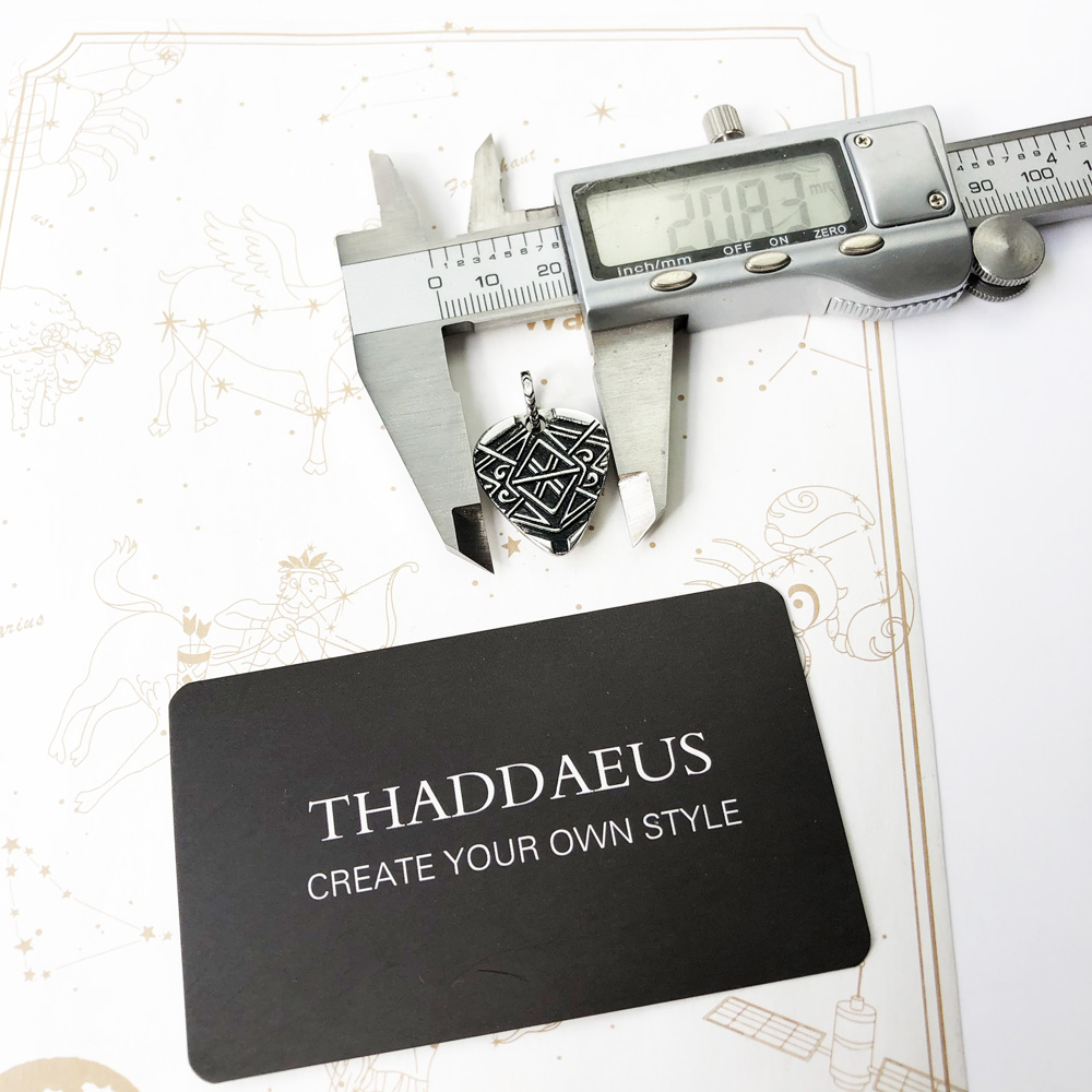Ornamented Dog Tag Pendant,Bra - огляд і ціна Men'S Accessories Jewelry Brands